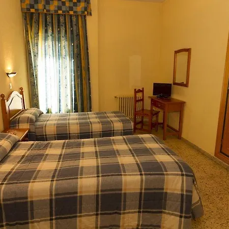 Otel Fenix 2*
